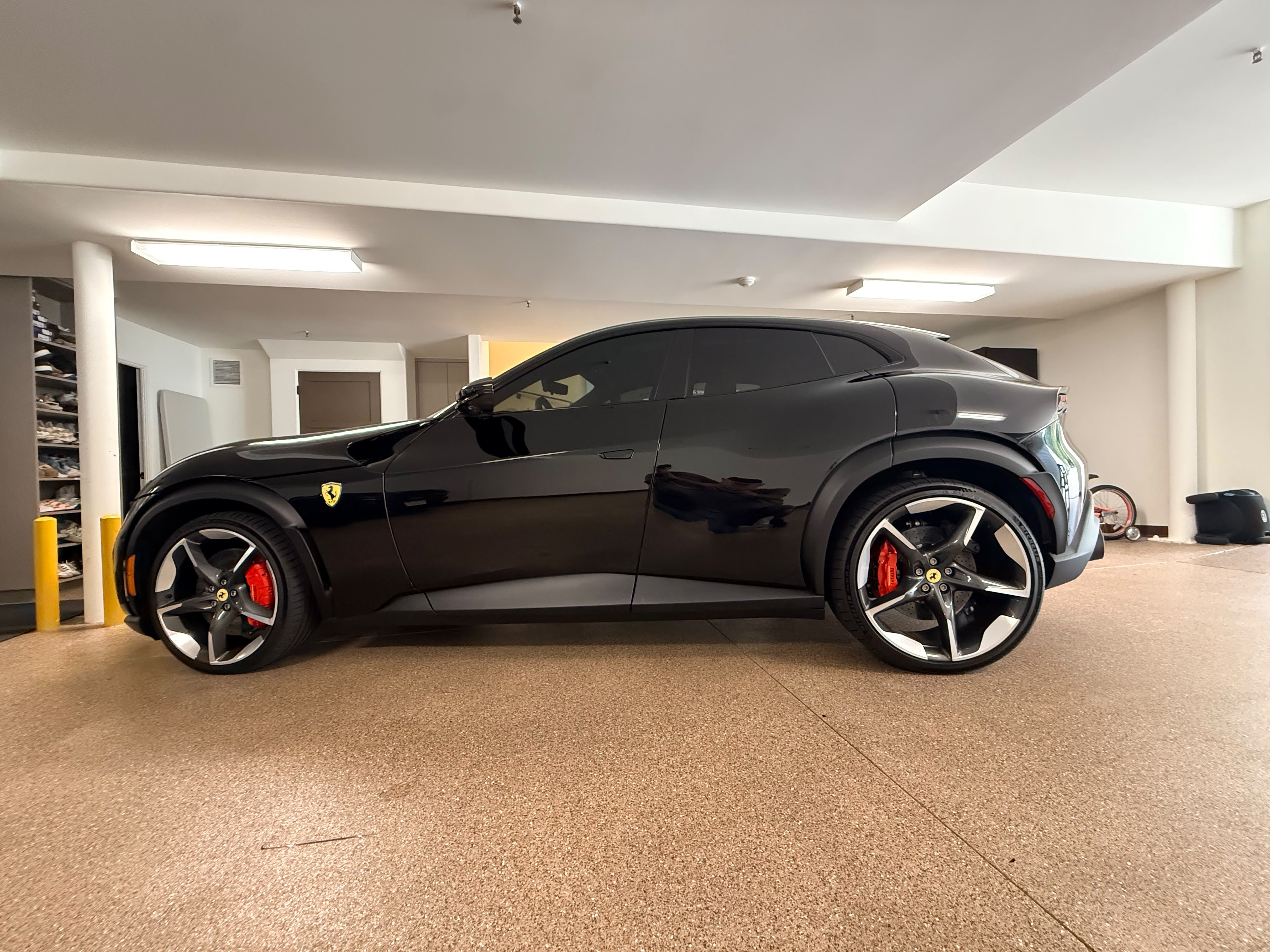 Ferrari Purasangue 3