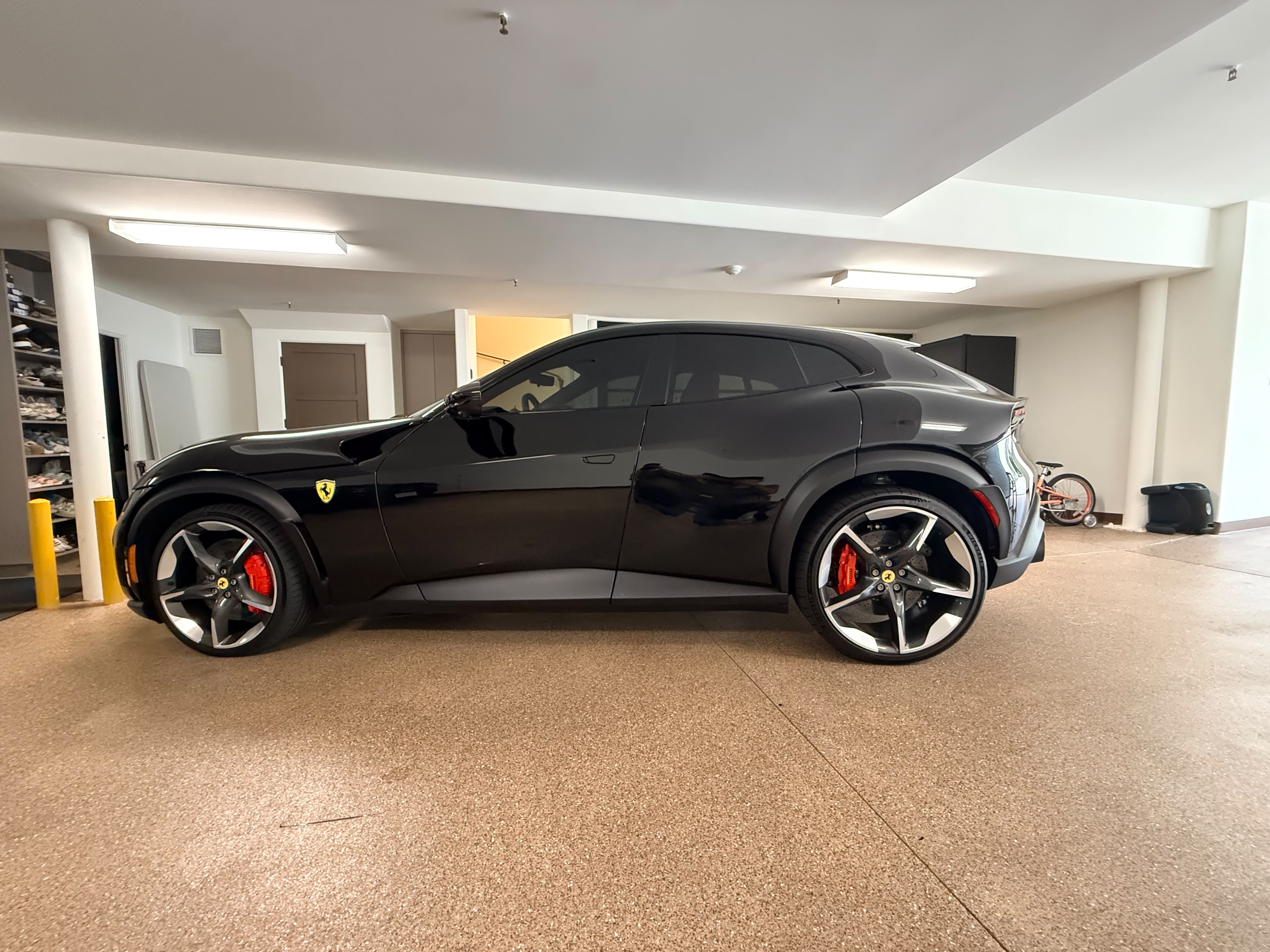 Ferrari Purasangue 4